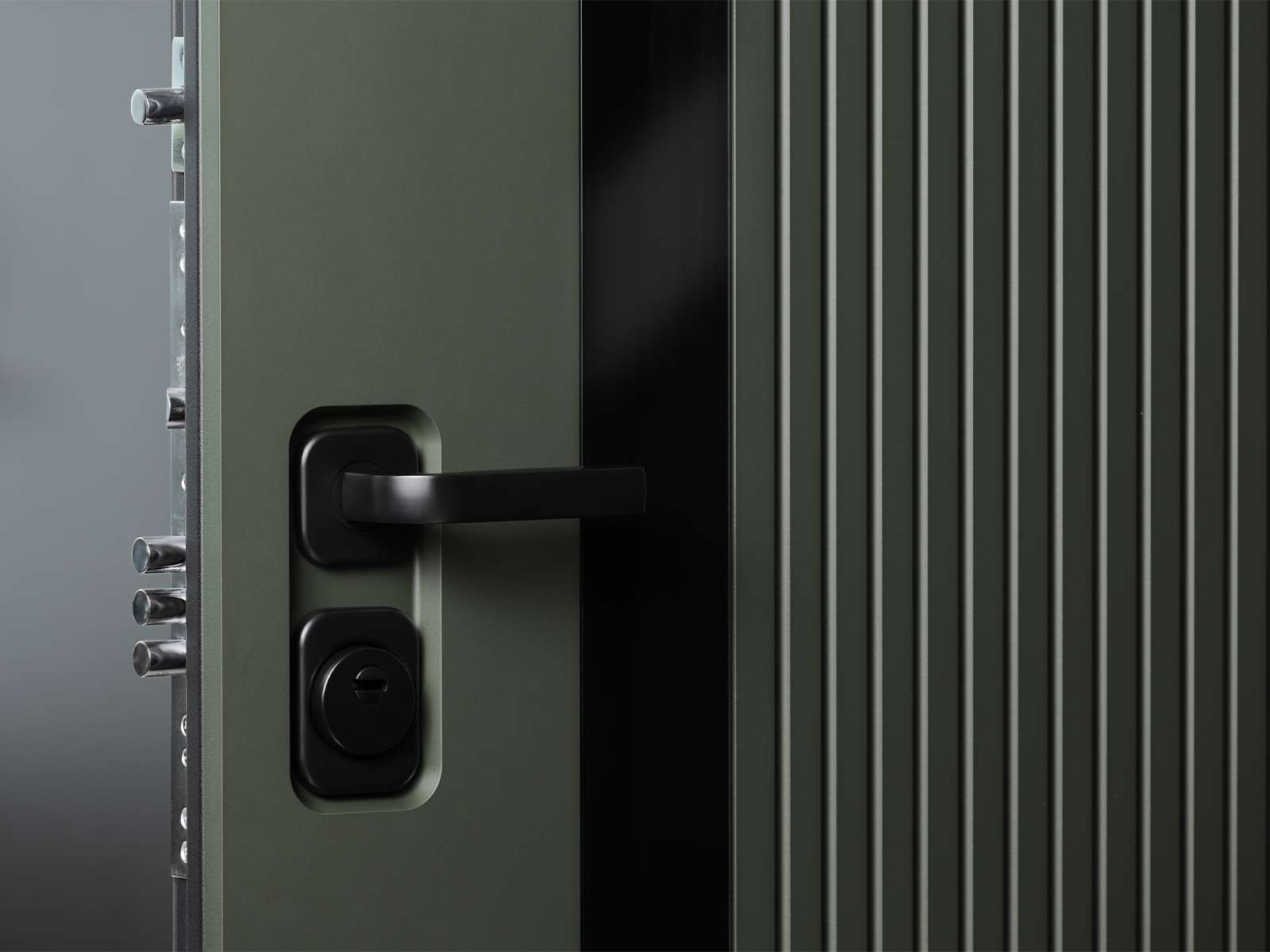 Фурнитура Status Kvadrat Metalux — квадратная форма, чёрный